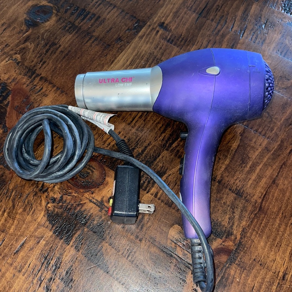 Chi blow dryer.